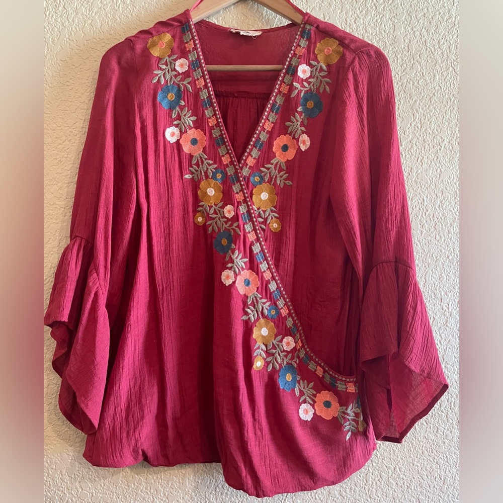 Entro Cranberry Embroidered Cross Front Ruffle Sleeve Blouse | Large